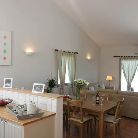 Domaine Du Grand Tourtre Villa *