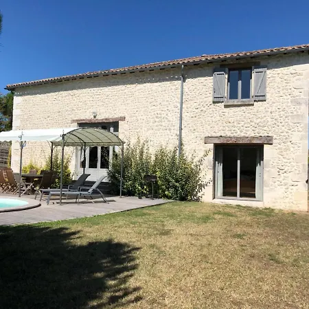 Domaine Du Grand Tourtre Villa Chalais (Charente)