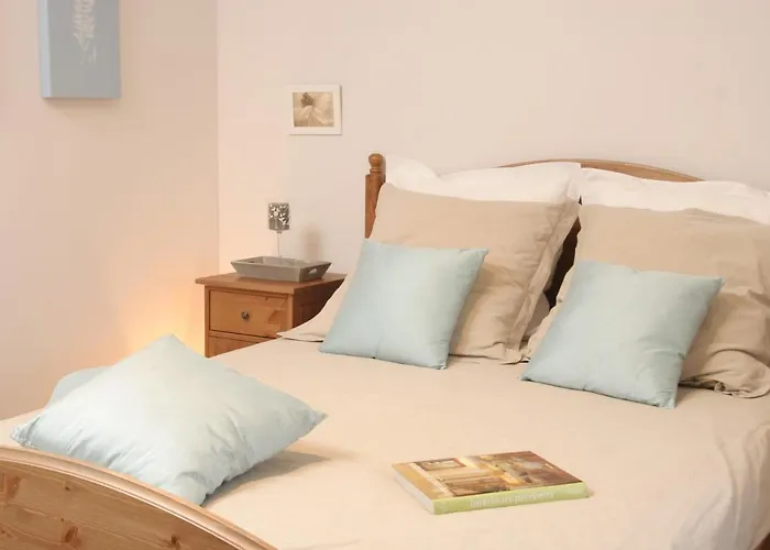 Domaine Du Grand Tourtre Villa *