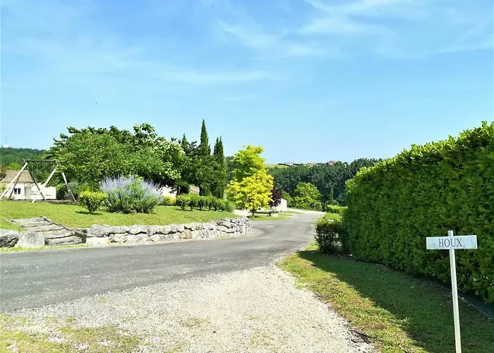 Domaine Du Grand Tourtre Villa