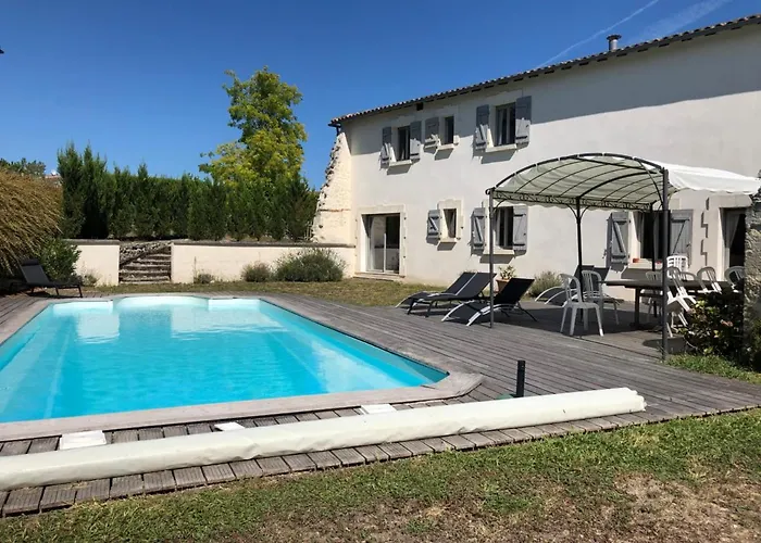 Domaine Du Grand Tourtre Villa *