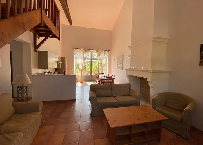 Domaine Du Grand Tourtre Villa *